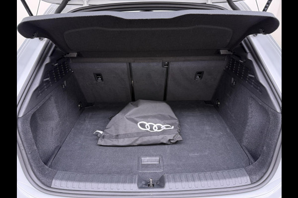 Audi A3 Sportback 45 TFSI e S edition Competition 272pk PHEV| 8.000KM!  | INCL. BTW | 143km RANGE WLTP!! | ADD. CRUISE | PANORAMADAK | FABRIEKSGARANTIE t/m 04-2027| MEGA COMPLETE AUTO| S-LINE BINNEN + BUITEN| LEDER|