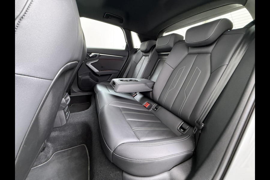 Audi A3 Sportback 45 TFSI e S edition Competition 272pk PHEV| 8.000KM!  | INCL. BTW | 143km RANGE WLTP!! | ADD. CRUISE | PANORAMADAK | FABRIEKSGARANTIE t/m 04-2027| MEGA COMPLETE AUTO| S-LINE BINNEN + BUITEN| LEDER|