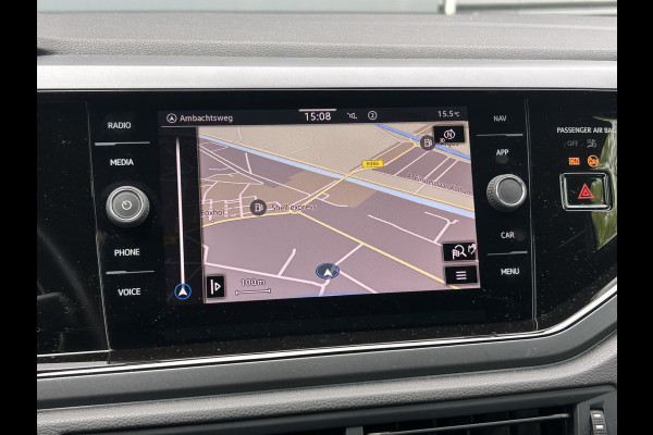 Volkswagen Taigo BWJ 2022 | 1.0 TSI R-Line Business AUTOMAAT | CAMERA A | VIRT. COCKPIT | PDC 2X | DONKER GLAS | 18'' LMV | CLIMA | NAVI |