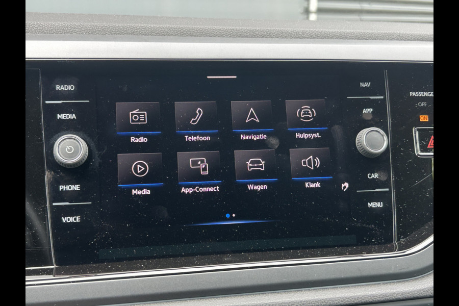 Volkswagen Taigo BWJ 2022 | 1.0 TSI R-Line Business AUTOMAAT | CAMERA A | VIRT. COCKPIT | PDC 2X | DONKER GLAS | 18'' LMV | CLIMA | NAVI |