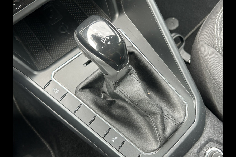 Volkswagen Taigo BWJ 2022 | 1.0 TSI R-Line Business AUTOMAAT | CAMERA A | VIRT. COCKPIT | PDC 2X | DONKER GLAS | 18'' LMV | CLIMA | NAVI |