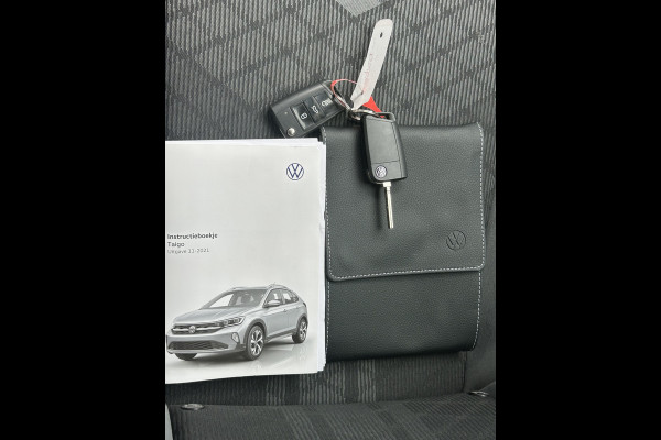 Volkswagen Taigo BWJ 2022 | 1.0 TSI R-Line Business AUTOMAAT | CAMERA A | VIRT. COCKPIT | PDC 2X | DONKER GLAS | 18'' LMV | CLIMA | NAVI |