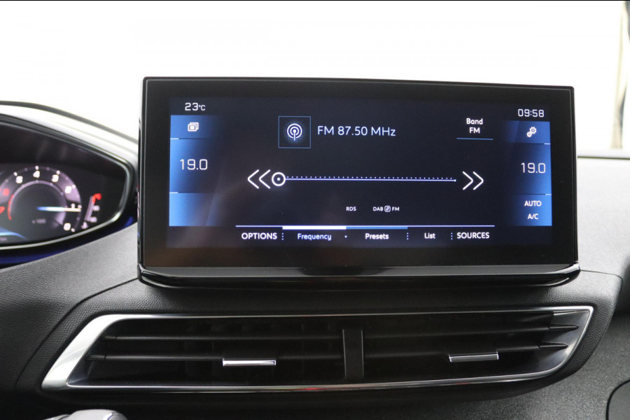 Peugeot 3008 1.2 PureTech Allure*HAAK*CAM*ACC*CARPLAY*LED*NAVI*