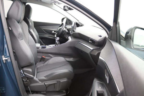 Peugeot 3008 1.2 PureTech Allure*HAAK*CAM*ACC*CARPLAY*LED*NAVI*