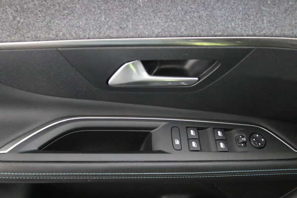Peugeot 3008 1.2 PureTech Allure*HAAK*CAM*ACC*CARPLAY*LED*NAVI*