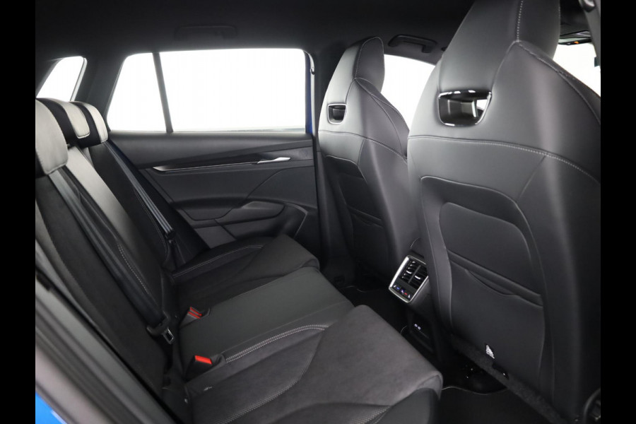 Škoda Elroq 85 Sportline 286pk | Pluspakket | Trekhaak | Adaptief onderstel | Warmtepomp | Verw. voorruit |
