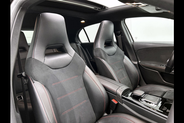 Mercedes-Benz A-Klasse 200 Business Solution AMG(Goed ondH, Panorama, Sfeerverlichting, Lane Assist,Navi, Camera, StoelV, Etc)
