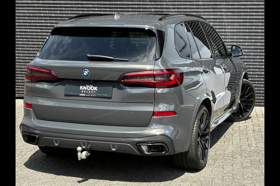 BMW X5 xDrive45e High Executive M Sport Pakket Automaat /  Live Cockpit Professional / Panoramadak / Driving Assistant Professional / Trekhaak / Luchtvering / Comfortstoelen / M Sportremsysteem / 22 Inch / Hifi / Parkeerhulpsysteem Plus