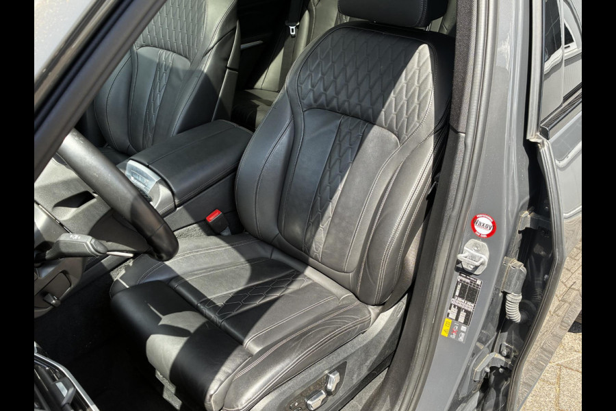 BMW X5 xDrive45e High Executive M Sport Pakket Automaat /  Live Cockpit Professional / Panoramadak / Driving Assistant Professional / Trekhaak / Luchtvering / Comfortstoelen / M Sportremsysteem / 22 Inch / Hifi / Parkeerhulpsysteem Plus