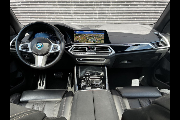 BMW X5 xDrive45e High Executive M Sport Pakket Automaat /  Live Cockpit Professional / Panoramadak / Driving Assistant Professional / Trekhaak / Luchtvering / Comfortstoelen / M Sportremsysteem / 22 Inch / Hifi / Parkeerhulpsysteem Plus