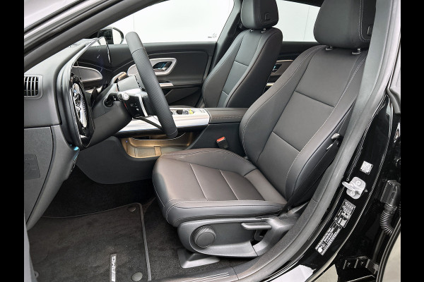 Mercedes-Benz CLA-Klasse Shooting Brake 250+ Business Solution AMG 85 kWh | Nightpakket | Trekhaak | Warmtewerend, donkergetint glas | Massagefunctie | Vast panoramadak | 18 inch vijfspaaks AMG-velgen |