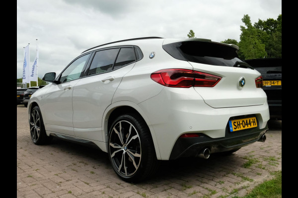 BMW X2 sDrive20i High Executive 190 PK | Panorama dak | Stoelverwarming | Vol lederen bekleding | CarPlay| Elektrische klep | LED verlichting | Lichtmetalen velgen | Achteruitrijcamera |