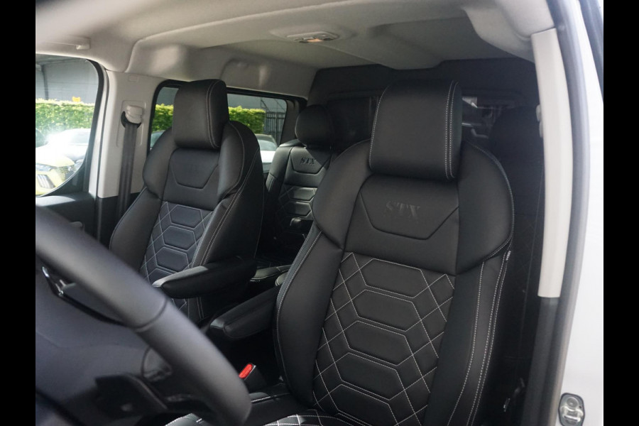 Opel Vivaro-e Dubbele Cabine 75kWh | STX Sport | Mooiste  bus van NL (!) | Lederen bekleding | Spoilerpakket | 18 inch Lichtmetalen velgen | Dynamic Comfort NAV Pakket | Winterpakket | 2x schuifdeur | Betimmering | Comfortstoelen |
