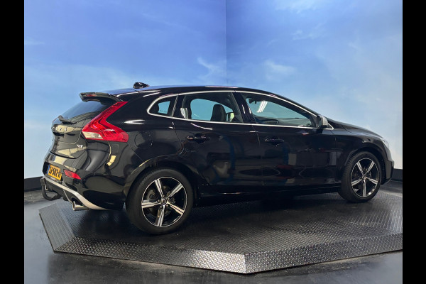 Volvo V40 2.0 T4 Business Sport Navi | Clima | Cruise | PDC | Trekhaak