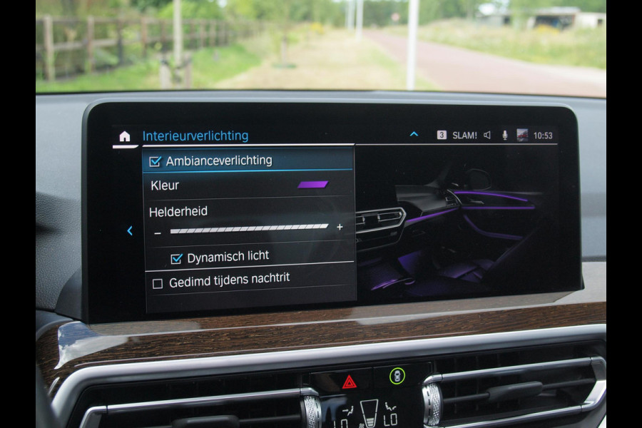 BMW X3 xDrive30e Business Edition Plus | Panoramadak | Head-Up Display | Camera | Sfeerverlichting | LED-Laser |