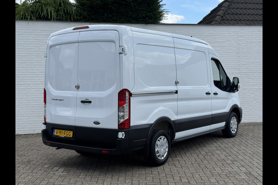 Ford Transit 130pk L2H2 Trend Airco Cruise Pdc 3 Zitplaatsen Usb Laadruimte beveiliging