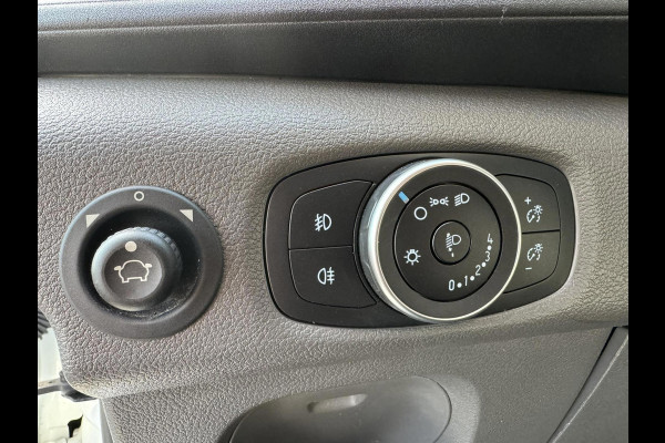 Ford Transit 130pk L2H2 Trend Airco Cruise Pdc 3 Zitplaatsen Usb Laadruimte beveiliging