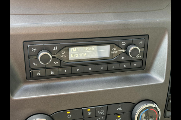Ford Transit 130pk L2H2 Trend Airco Cruise Pdc 3 Zitplaatsen Usb Laadruimte beveiliging