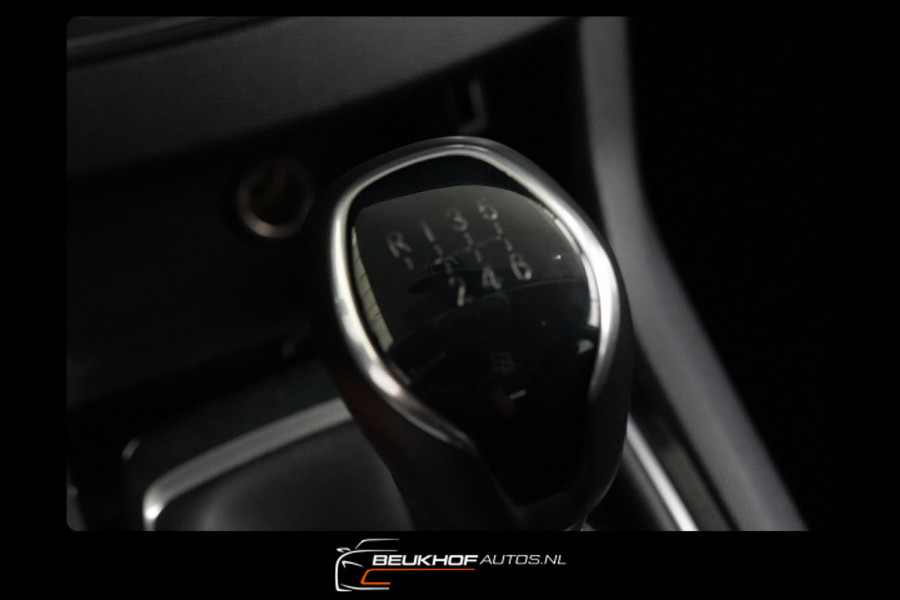Peugeot 308 1.2 PureTech Nieuwe Riem Carplay Navigati Cruise
