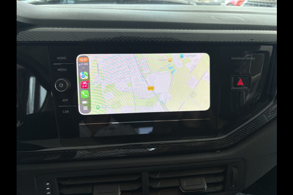 Volkswagen Polo 1.0 TSI Life Edition Achteruitrijcamera - Airco - Apple carplay - Draadloze telefoonoplader - Parkeersensor achter - Radio - Licht metalen velgen 15 inch - Navigatie - Radio - Cruise control - Elektrische ramen - Bluetooth - Led verlichting - Regensensor - start/stop systeem - stuurwiel multifunctioneel - Stoffen bekleding