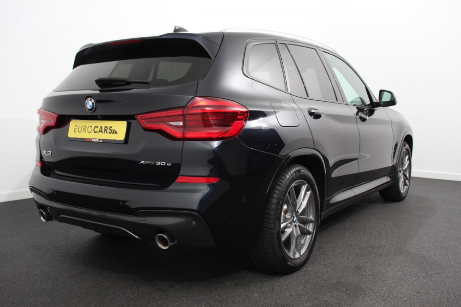 BMW X3 xDrive30e 292pk Hybrid Steptronic M Sport Navigatie Apple Carplay/Android Auto Parkeersensoren Camera Panoramadak Adaptive Cruise Control Adaptieve LED-koplampen Sound-systeem Harman-Kardon Climatronic