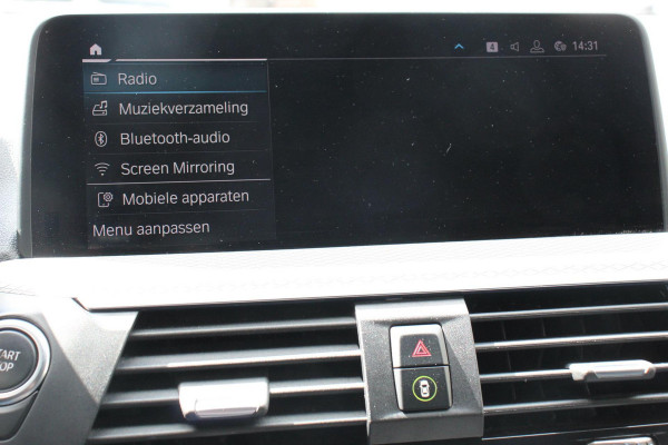 BMW X3 xDrive30e 292pk Hybrid Steptronic M Sport Navigatie Apple Carplay/Android Auto Parkeersensoren Camera Panoramadak Adaptive Cruise Control Adaptieve LED-koplampen Sound-systeem Harman-Kardon Climatronic