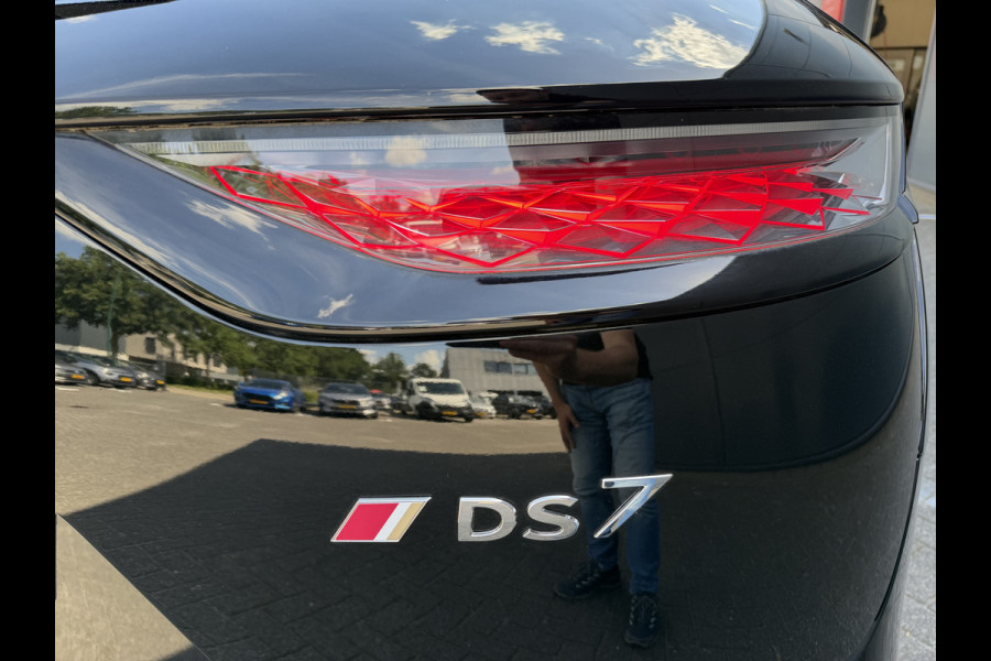 DS Ds 7 Crossback 300pk E-Tense 4x4 Louvre (Elektrisch Schuifdak - Leder incl verwarming/koeling/massage/geheugen - NightVision - Focal Electra -