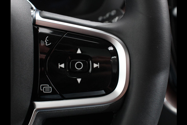 Volvo XC60 2.0 T6 398pk Plug-in hybrid AWD Ultimate Dark Bowers &Wilkins Premium Sound system Navigatie Google Panorama dak Camera Extra Getint glas Stoelen met massage functie
