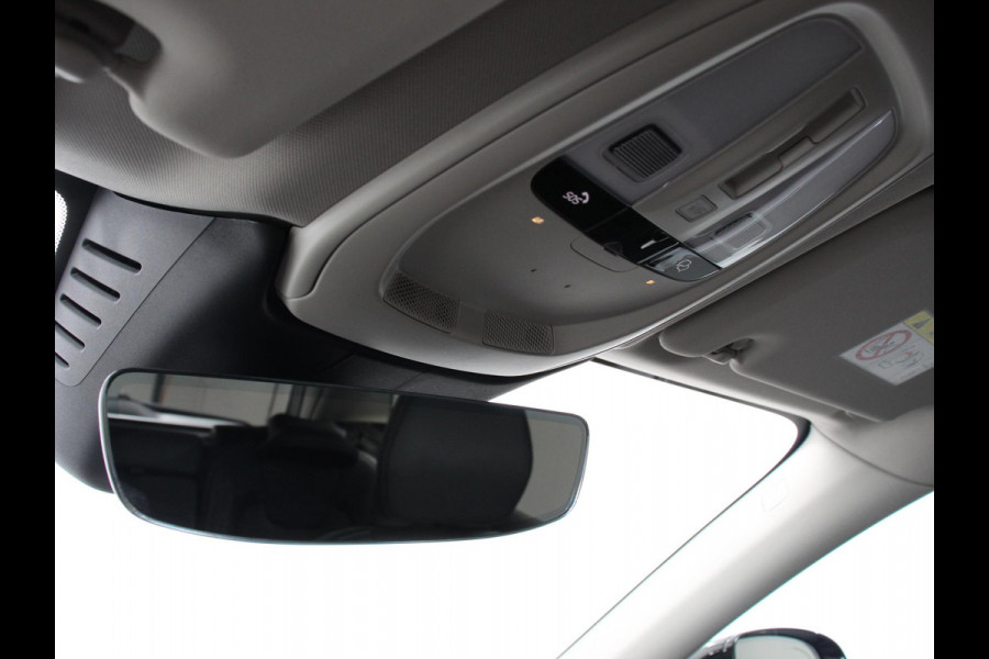 Volvo XC60 2.0 T6 398pk Plug-in hybrid AWD Ultimate Dark Bowers &Wilkins Premium Sound system Navigatie Google Panorama dak Camera Extra Getint glas Stoelen met massage functie