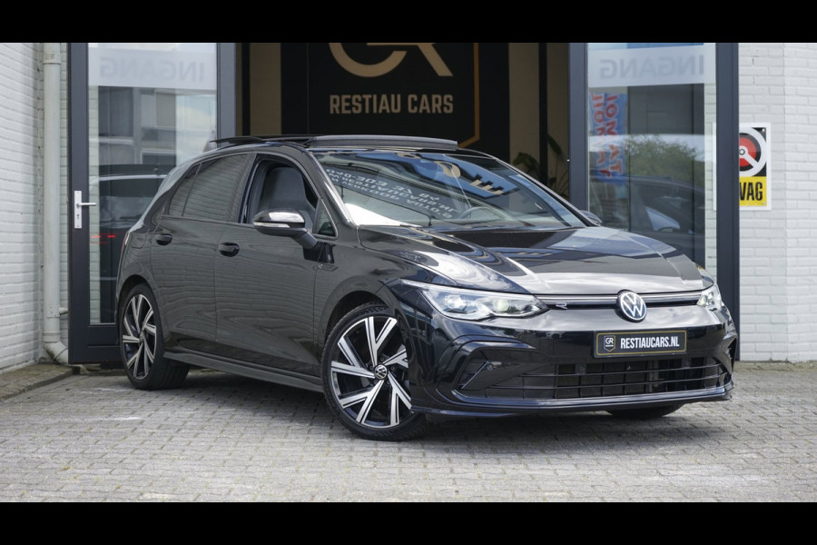 Volkswagen Golf VIII 1.5 eTSI R-Line ACC|AMBIANCE|CAMERA|IQ LIGHT|KEYLESS|MODE|PANORAMA|STOELVERWARMING