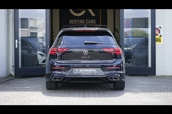 Volkswagen Golf VIII 1.5 eTSI R-Line ACC|AMBIANCE|CAMERA|IQ LIGHT|KEYLESS|MODE|PANORAMA|STOELVERWARMING