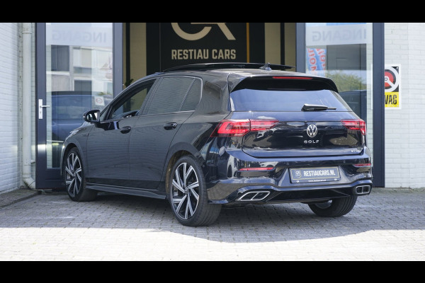 Volkswagen Golf VIII 1.5 eTSI R-Line ACC|AMBIANCE|CAMERA|IQ LIGHT|KEYLESS|MODE|PANORAMA|STOELVERWARMING