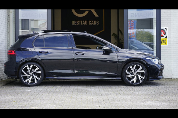Volkswagen Golf VIII 1.5 eTSI R-Line ACC|AMBIANCE|CAMERA|IQ LIGHT|KEYLESS|MODE|PANORAMA|STOELVERWARMING