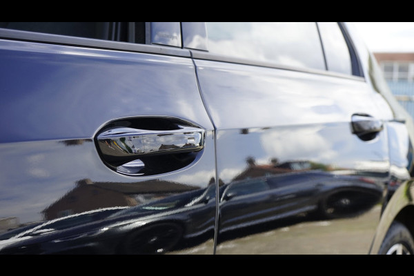 Volkswagen Golf VIII 1.5 eTSI R-Line ACC|AMBIANCE|CAMERA|IQ LIGHT|KEYLESS|MODE|PANORAMA|STOELVERWARMING