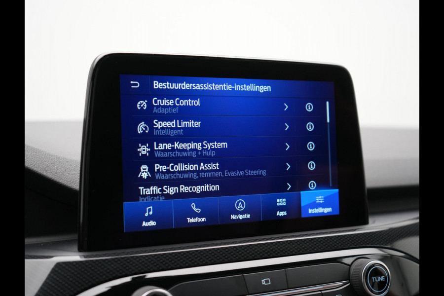 Ford Kuga 2.5 ST-Line X PHEV 225pk Dealer O.H. | Trekhaak Af Fabriek | Adaptive Cruise | 360 Camera | Bang & Olufsen | Alcantara Sportstoelen Verwarmd | Stuurverwarmd | Keyless | Blis | Apple Carplay | Navigatie | DAB | Plug In Hybrid |