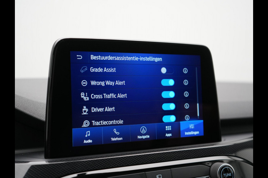 Ford Kuga 2.5 ST-Line X PHEV 225pk Dealer O.H. | Trekhaak Af Fabriek | Adaptive Cruise | 360 Camera | Bang & Olufsen | Alcantara Sportstoelen Verwarmd | Stuurverwarmd | Keyless | Blis | Apple Carplay | Navigatie | DAB | Plug In Hybrid |