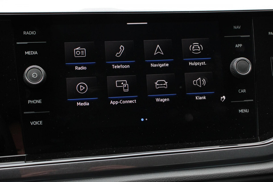 Volkswagen Polo 1.0 TSI DSG Style Navigatie Climate Control Adaptieve Cruise Control Camera Lane Assist LED Matrix DAB Parkeer sensoren Apple Carplay/ Android Auto