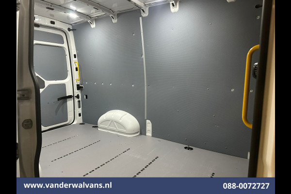Volkswagen Crafter 2.0 TDI 141pk L3H3 L2H2 Euro6 Airco | Navigatie | Apple Carplay | Chauffeursstoel Android Auto, Standkachel, Parkeersensoren, 3000kg trekvermogen