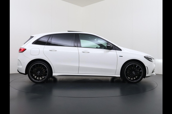Mercedes-Benz B-Klasse 250 e Business Solution AMG Limited PANORAMA DAK | 360 CAMERA | SFEER VERLICHTING | ADAPTIEF CRUISE CONTROL | MEMORY OP STOEL | HEAD-UP DISPLAY | 12 MND BOVAG GARANTIE |
