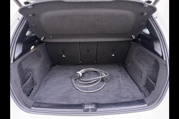 Mercedes-Benz B-Klasse 250 e Business Solution AMG Limited PANORAMA DAK | 360 CAMERA | SFEER VERLICHTING | ADAPTIEF CRUISE CONTROL | MEMORY OP STOEL | HEAD-UP DISPLAY | 12 MND BOVAG GARANTIE |