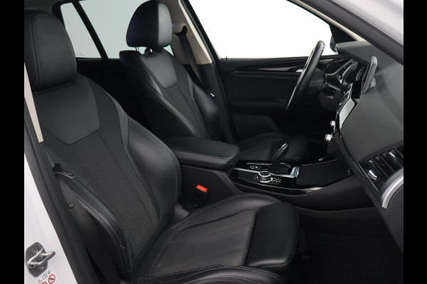 BMW X3 xDrive20i HIGH EXECUTVE M-SPORT + 20 INCH | TREKHAAK | ADAPTIVE CRUISE | DIGITALE COCKPIT