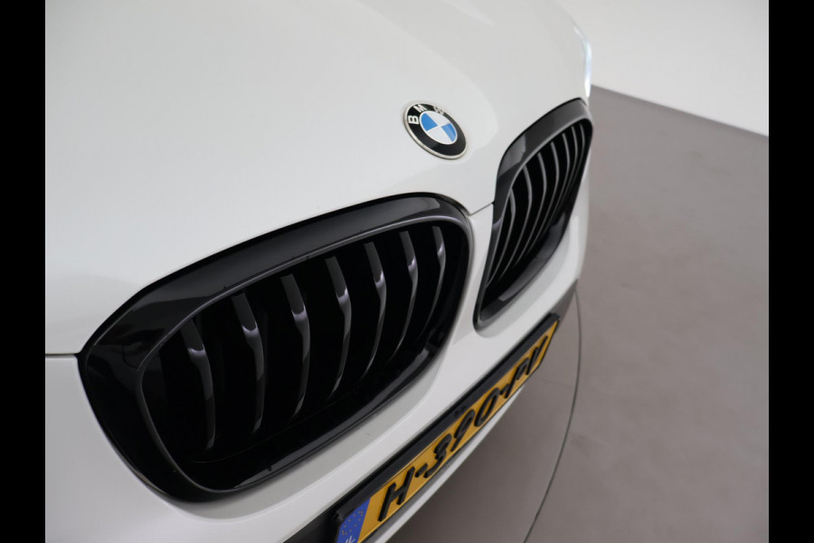 BMW X3 xDrive20i HIGH EXECUTVE M-SPORT + 20 INCH | TREKHAAK | ADAPTIVE CRUISE | DIGITALE COCKPIT
