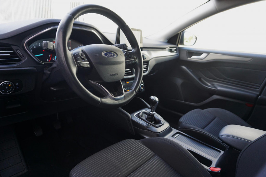Ford Focus 1.0 EcoB.125PK Titanium Bus/Inparkeer hulpsysteem/ 100%Dealeronderhouden.