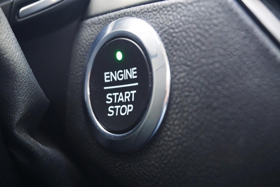 Ford Focus 1.0 EcoB.125PK Titanium Bus/Inparkeer hulpsysteem/ 100%Dealeronderhouden.