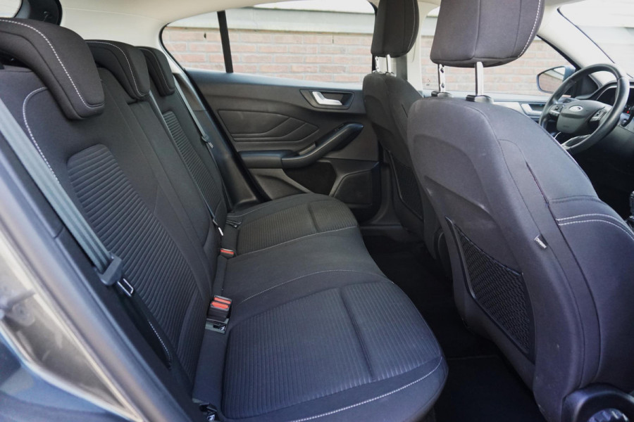 Ford Focus 1.0 EcoB.125PK Titanium Bus/Inparkeer hulpsysteem/ 100%Dealeronderhouden.