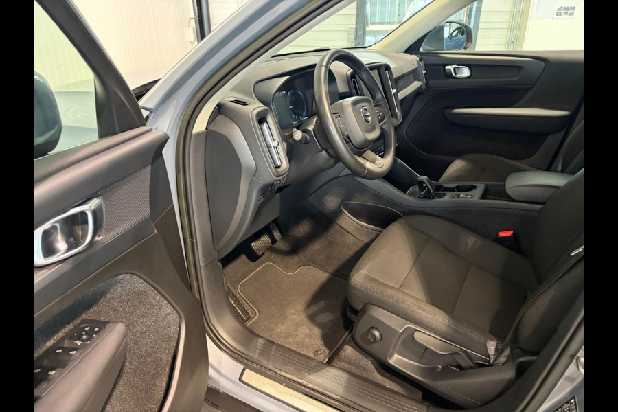 Volvo XC40 T4 Aut. Plug-in Hybrid Bright Parkassist Airco DAB+ 211pk