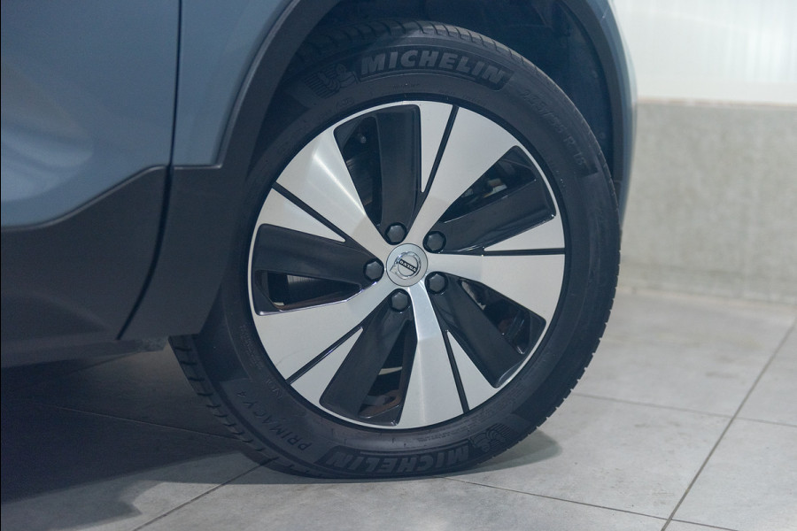 Volvo XC40 T4 Aut. Plug-in Hybrid Bright Parkassist Airco DAB+ 211pk