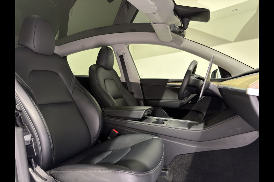 Tesla Model Y RWD 58 kWh | Cruise Control Adaptief | Soh (batterijcheck) Waarde 92,2 %
