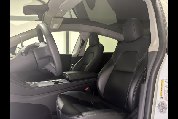 Tesla Model Y RWD 58 kWh | Cruise Control Adaptief | Soh (batterijcheck) Waarde 92,2 %