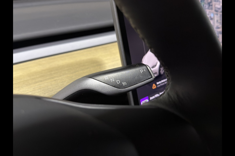 Tesla Model Y RWD 58 kWh | Cruise Control Adaptief | Soh (batterijcheck) Waarde 92,2 %